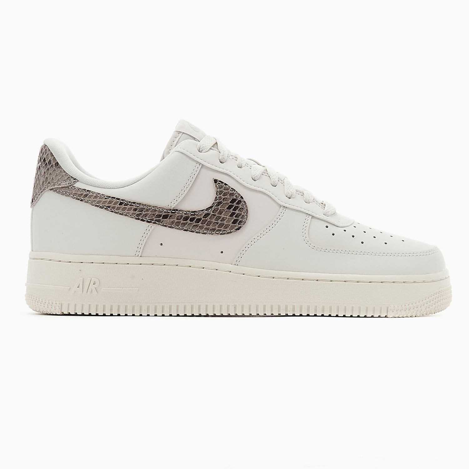 Wmns store air force